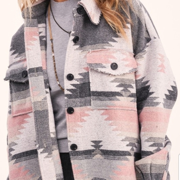 Aztec Distressed Yellowstone Jacket Shacket NWT - Picture 3 of 4